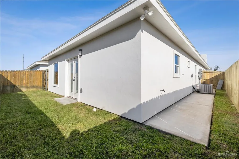 1317 N 4th Ave, Edinburg, TX 78541