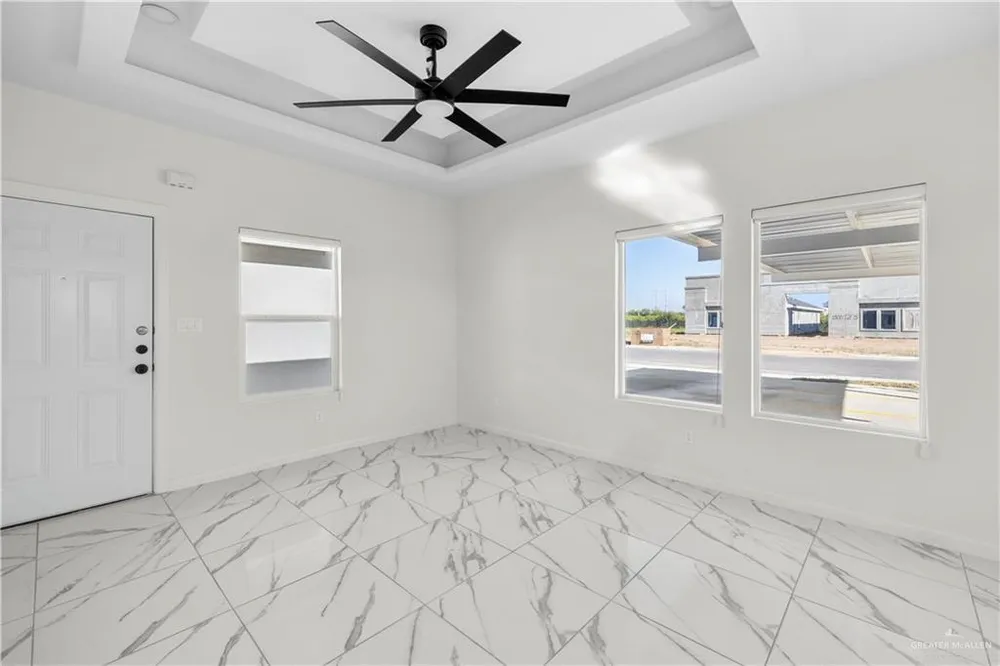 1305 N 4th Ave, Edinburg, TX 78541