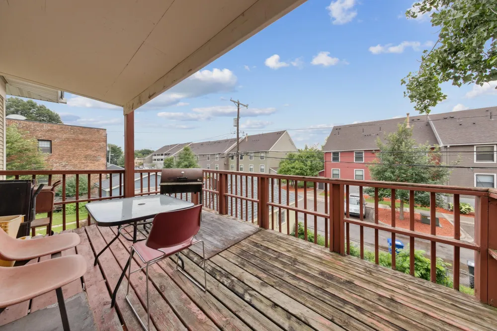 652 Dayton Ave, Saint Paul, MN 55104