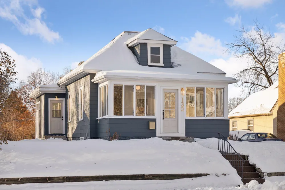 130 10th Ave N, Hopkins, MN 55343