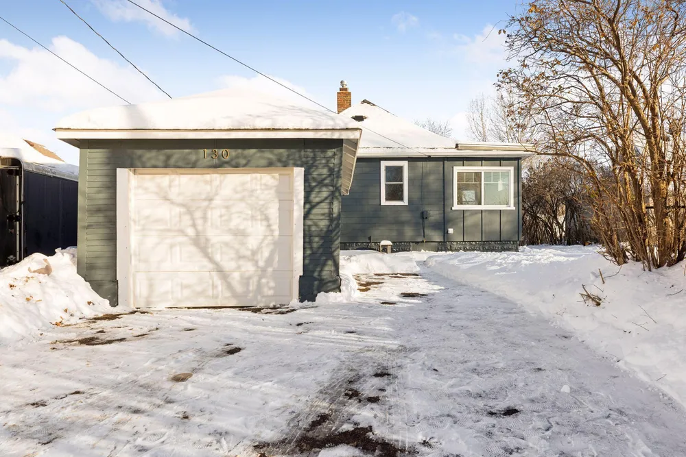 130 10th Ave N, Hopkins, MN 55343