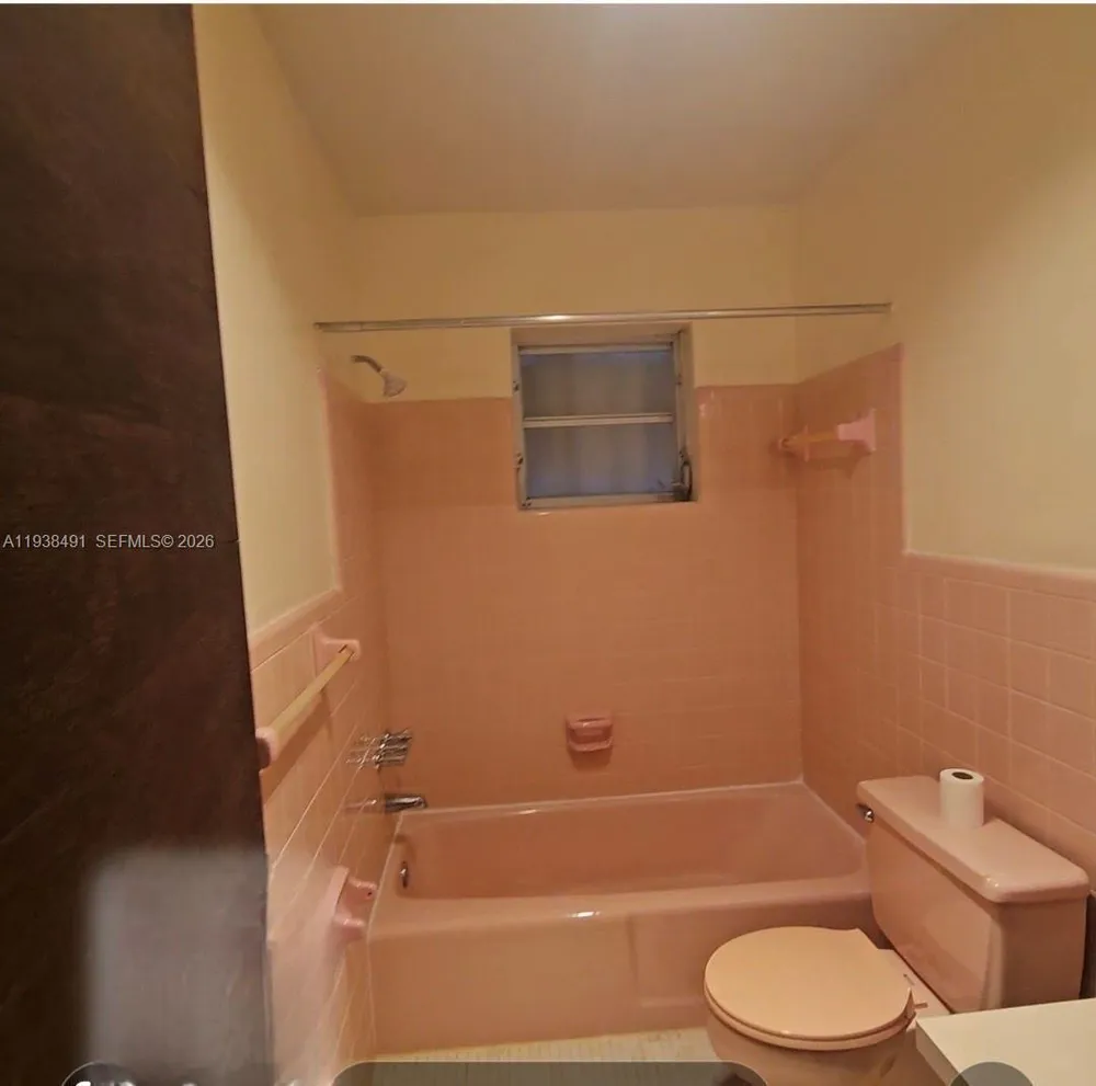 1846 Wiley St, Hollywood, FL 33020