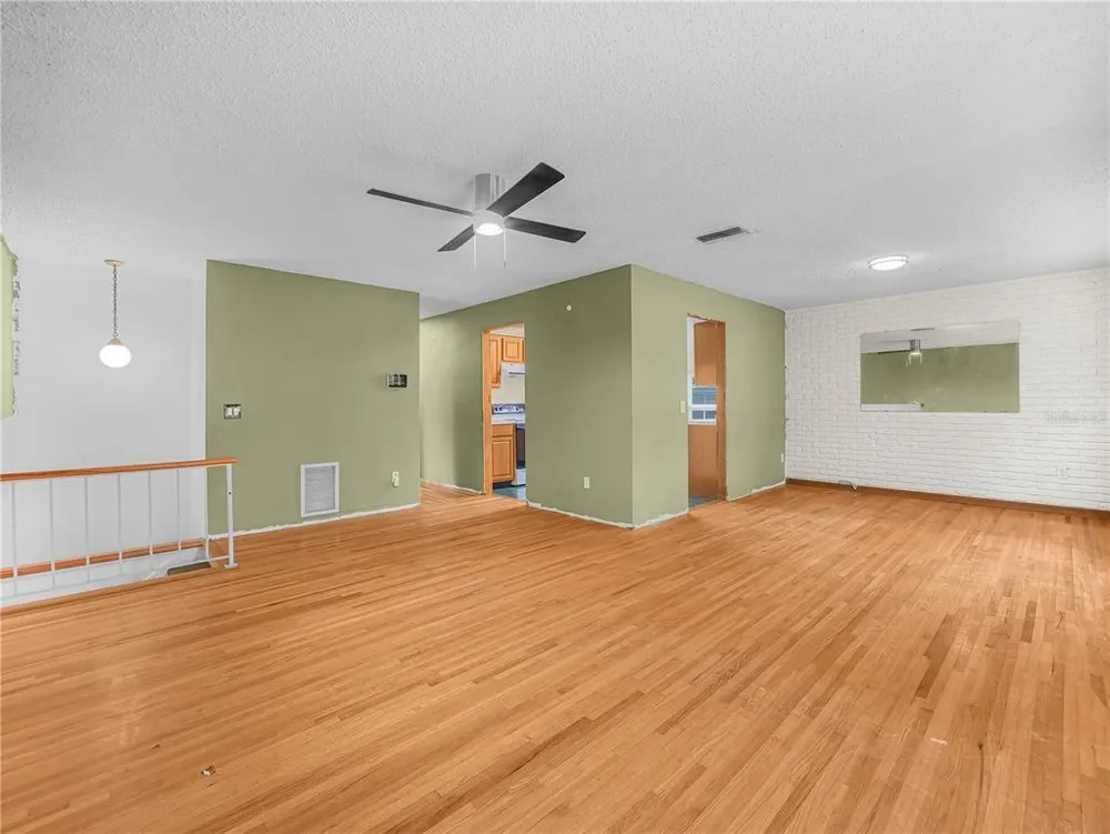 129 Lake Otis Rd, Winter Haven, FL 33884