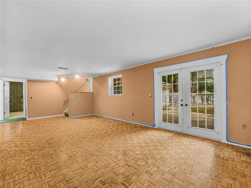 129 Lake Otis Rd, Winter Haven, FL 33884