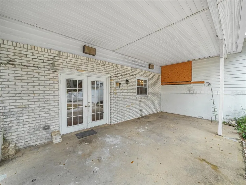 129 Lake Otis Rd, Winter Haven, FL 33884