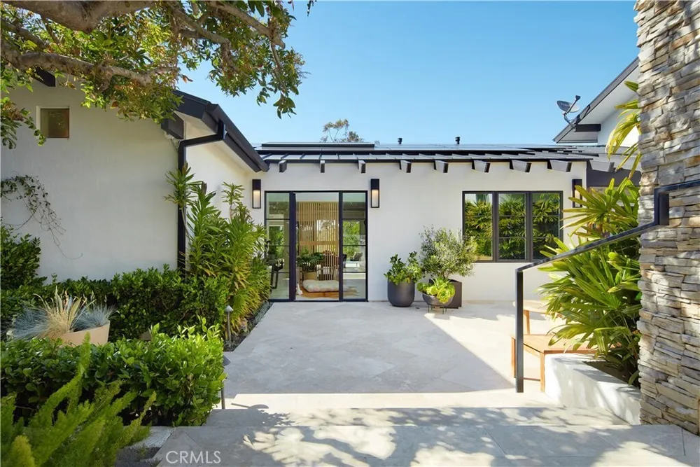 22 Cherry Hills Ln, Newport Beach, CA 92660