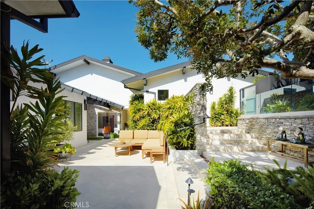 22 Cherry Hills Ln, Newport Beach, CA 92660
