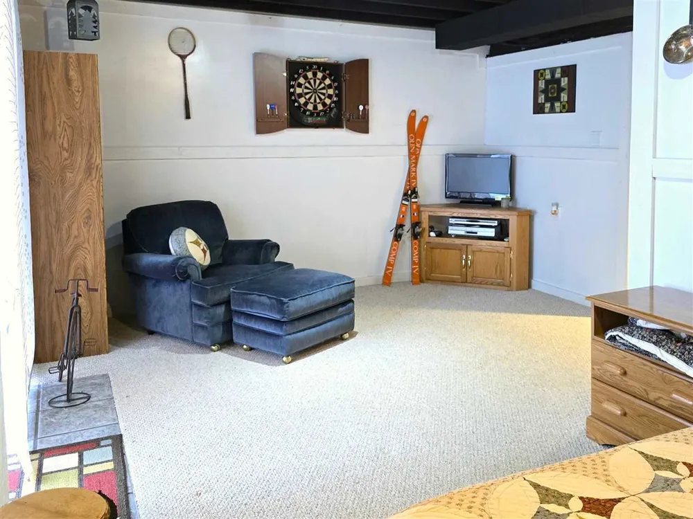 1185 Hideaway Valley Dr, Harbor Springs, MI 49740