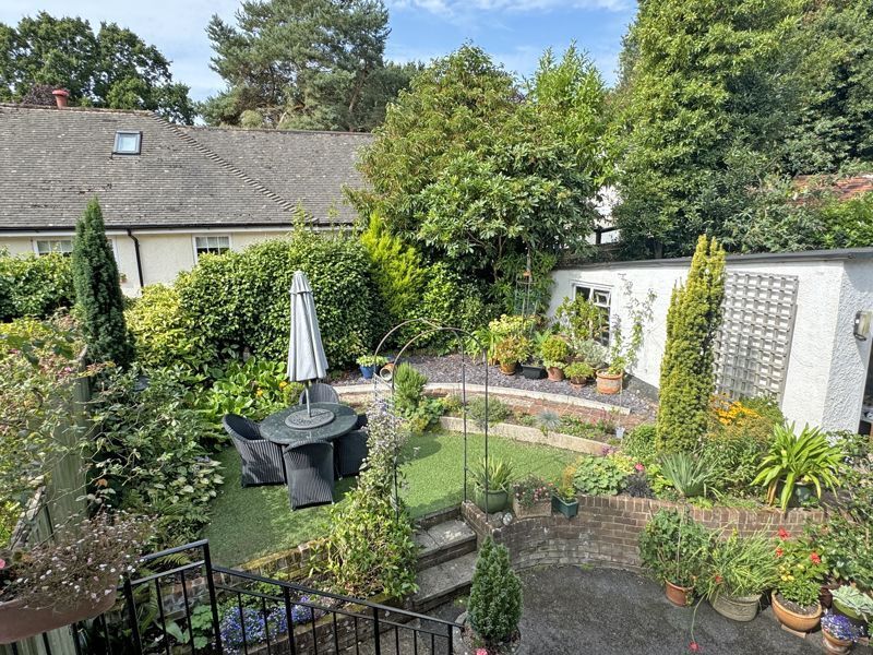 Knowle Drive, Sidmouth Image 2