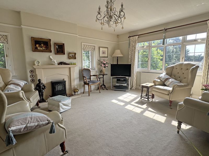 Knowle Drive, Sidmouth Image 3