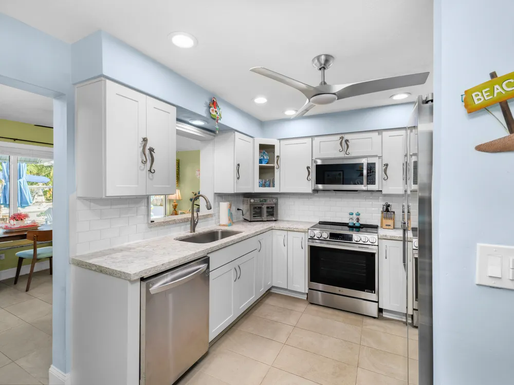 1657 Watson Blvd, Big Pine, FL 33043