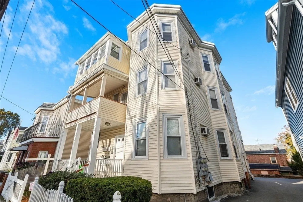 33 Shannon St, Boston, MA 02135