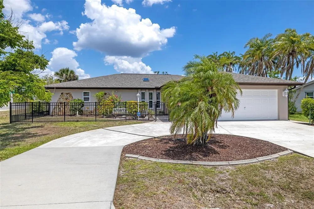 2132 Abscott St, Port Charlotte, FL 33952