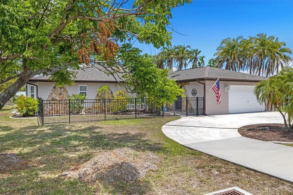 2132 Abscott St, Port Charlotte, FL 33952
