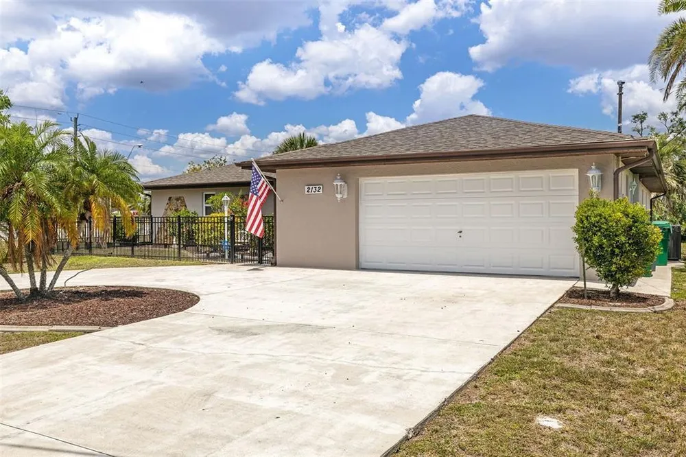 2132 Abscott St, Port Charlotte, FL 33952