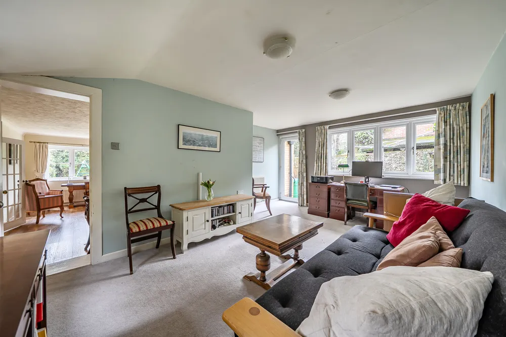 North Hill Close, Winchester, SO22