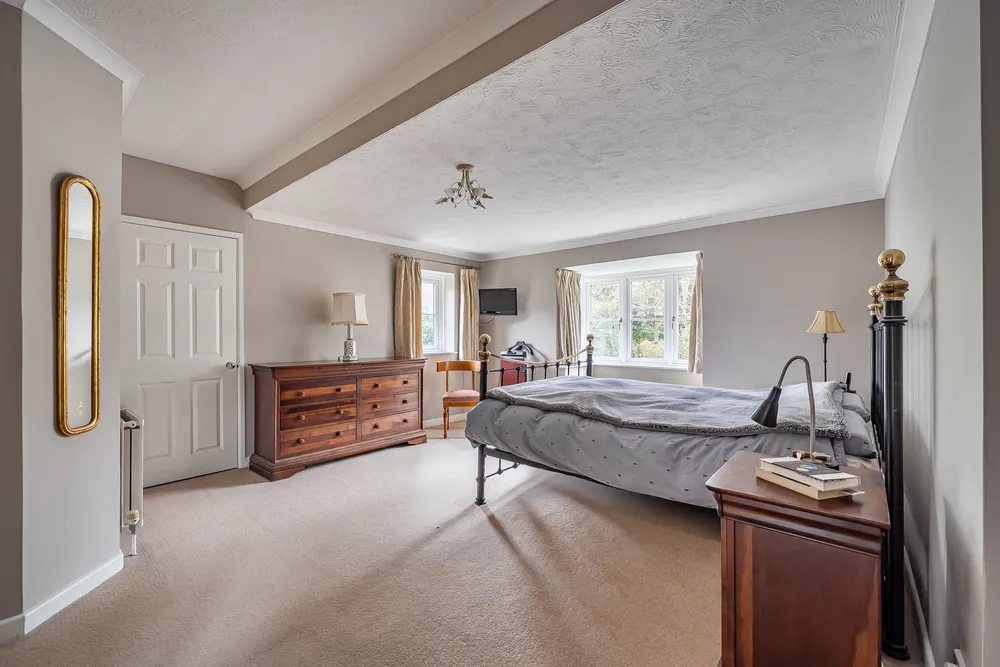 North Hill Close, Winchester, SO22