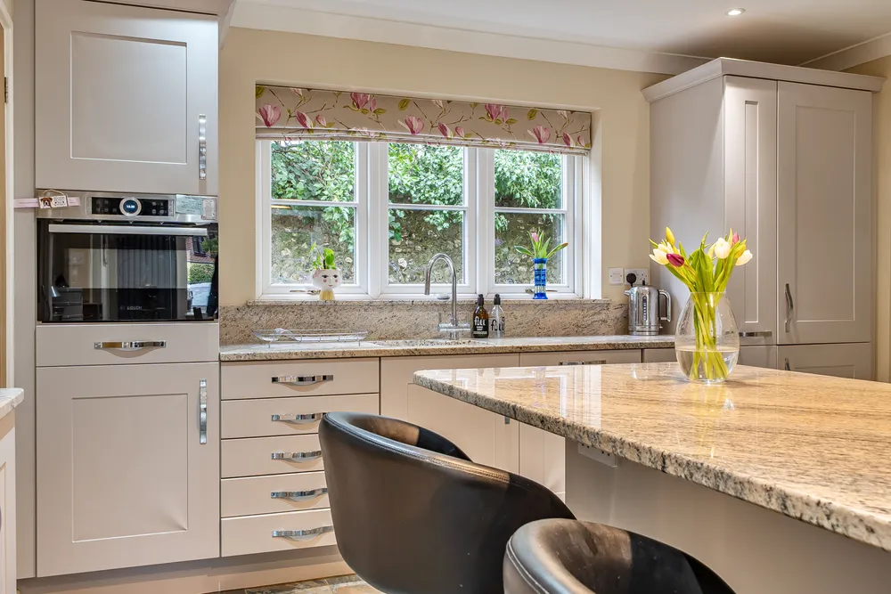 North Hill Close, Winchester, SO22
