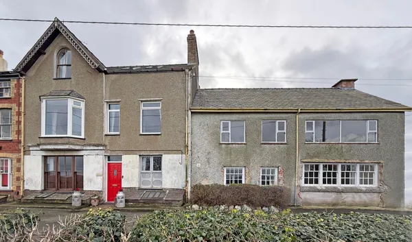 Talybont, Bangor, Gwynedd, LL57