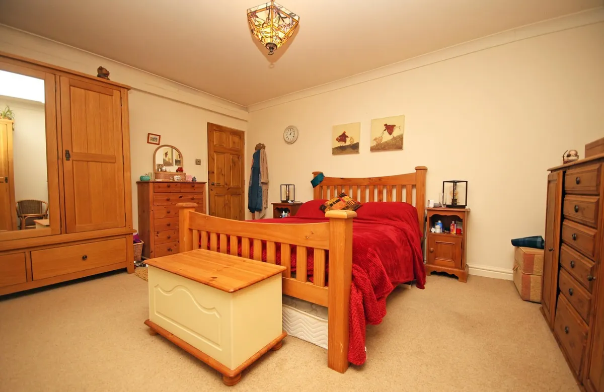 Upper Llandwrog, Caernarfon, Gwynedd, LL54
