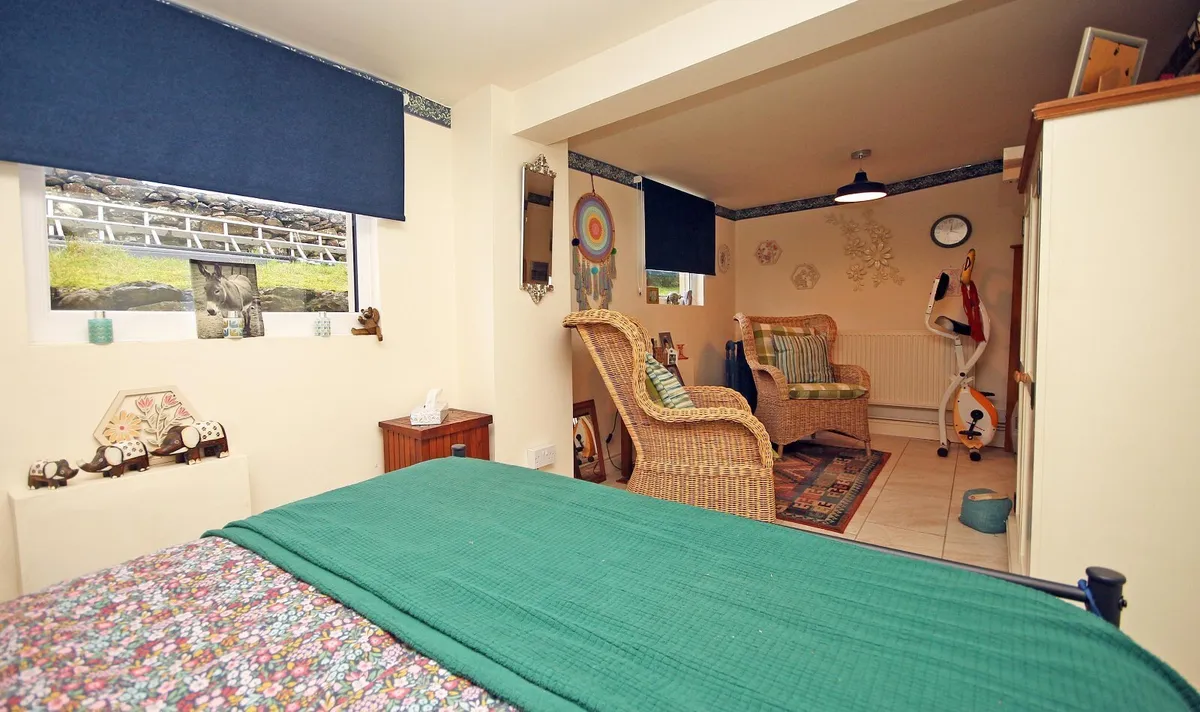 Upper Llandwrog, Caernarfon, Gwynedd, LL54