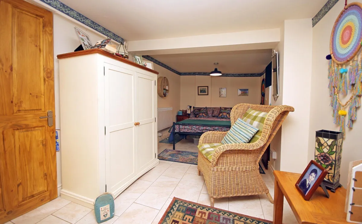 Upper Llandwrog, Caernarfon, Gwynedd, LL54
