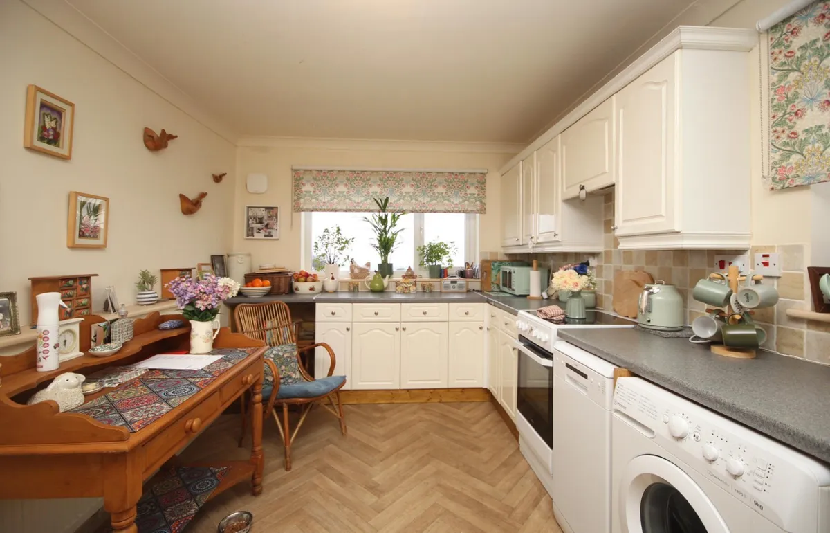 Upper Llandwrog, Caernarfon, Gwynedd, LL54