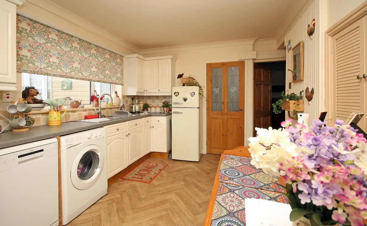 Upper Llandwrog, Caernarfon, Gwynedd, LL54