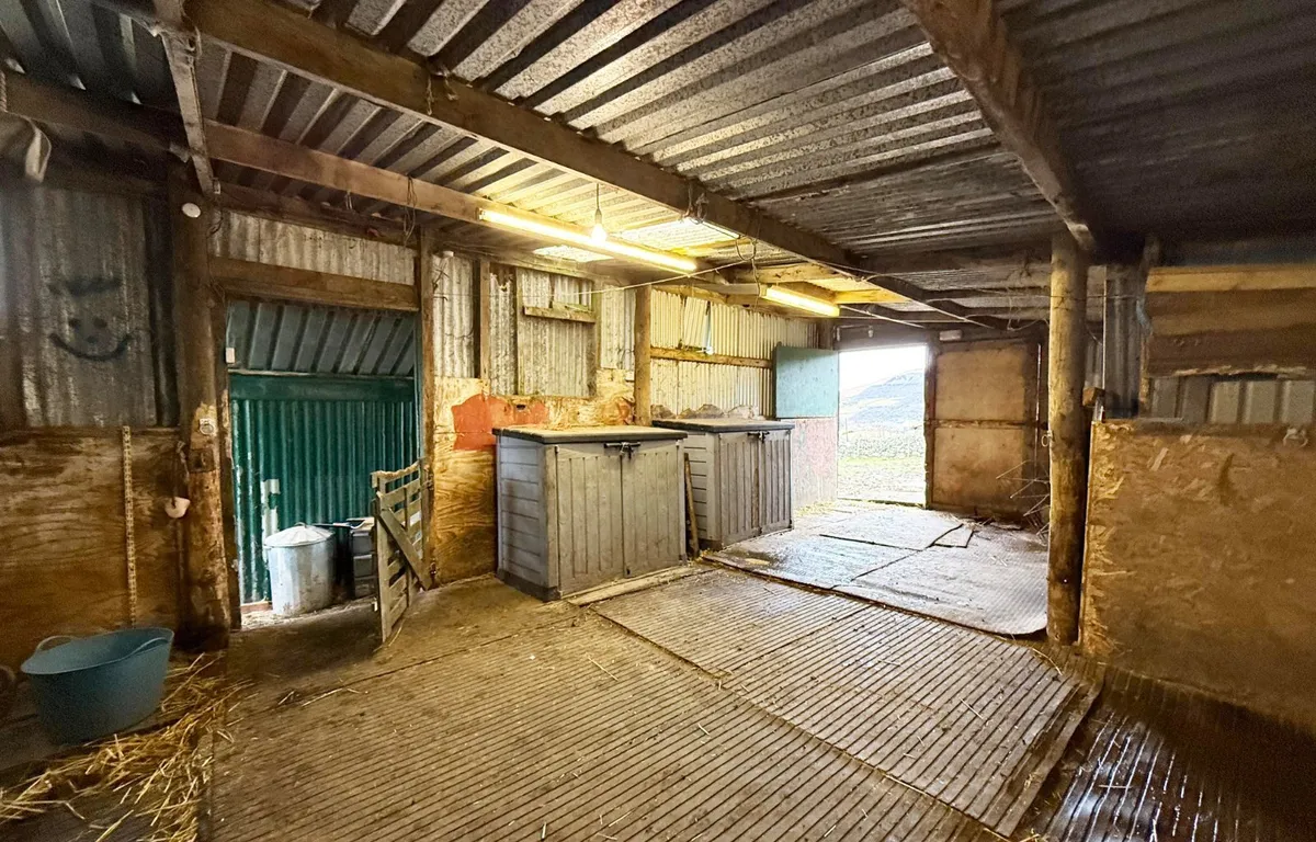 Upper Llandwrog, Caernarfon, Gwynedd, LL54