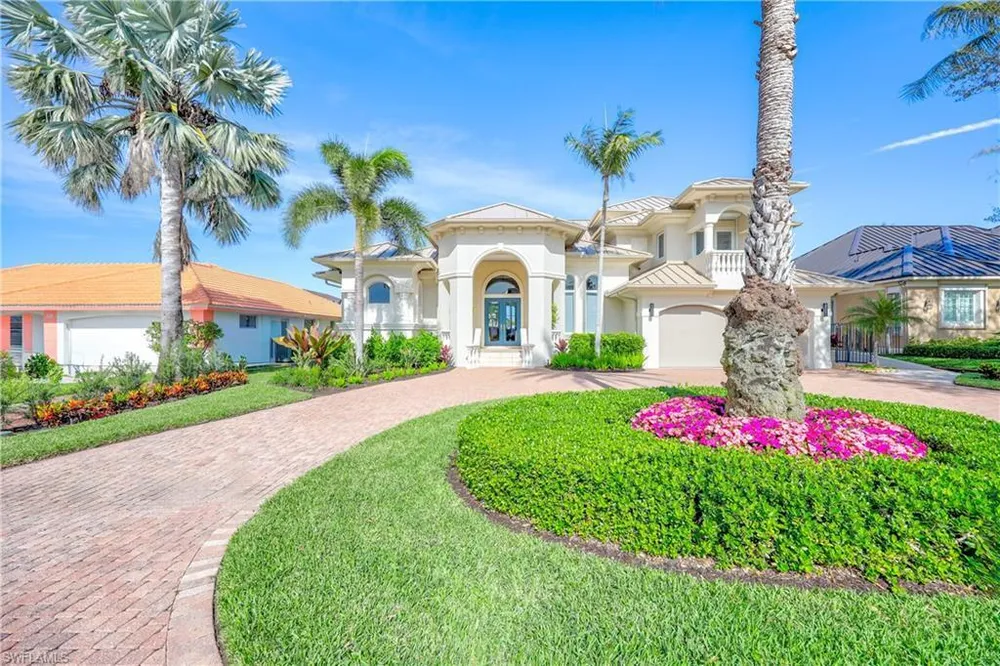447 Egret Ave, Naples, FL 34108