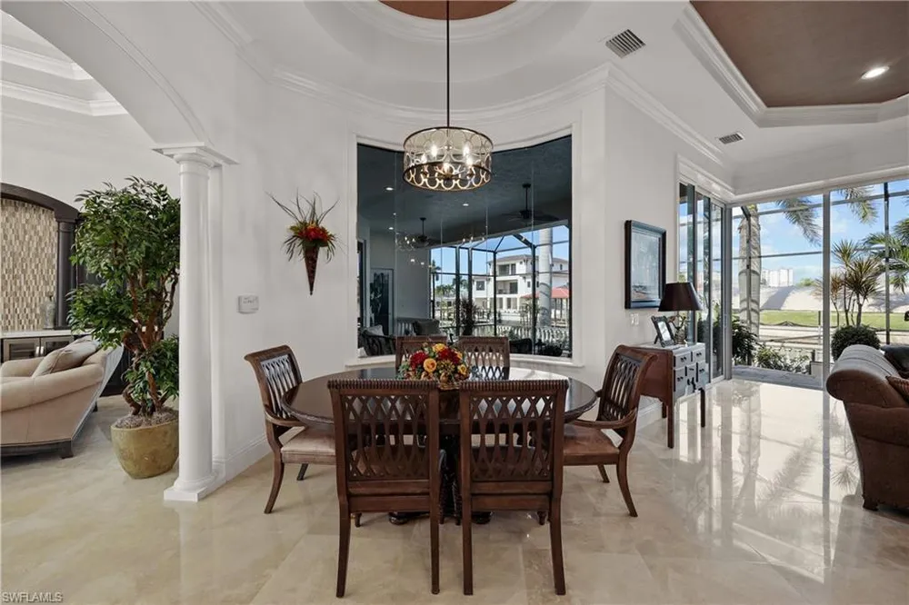 447 Egret Ave, Naples, FL 34108