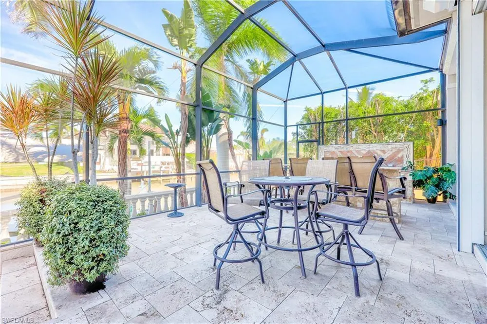 447 Egret Ave, Naples, FL 34108
