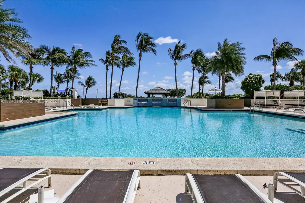 4779 Collins Ave, Miami Beach, FL 33140