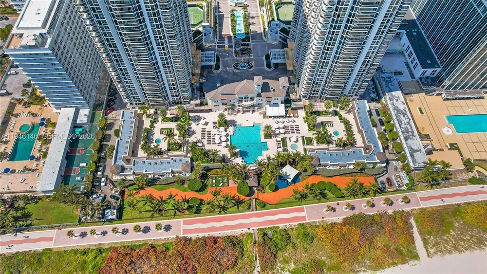 4779 Collins Ave, Miami Beach, FL 33140