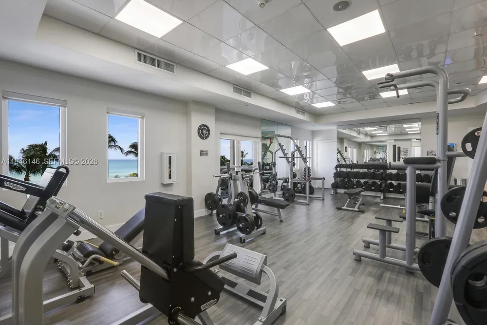 4779 Collins Ave, Miami Beach, FL 33140