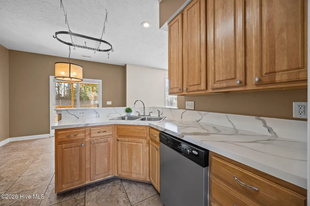 39 Hawick Dr, Shallotte, NC 28470