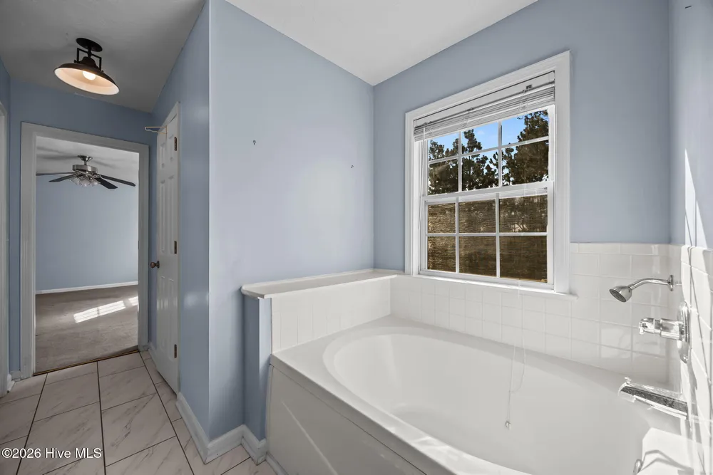 39 Hawick Dr, Shallotte, NC 28470