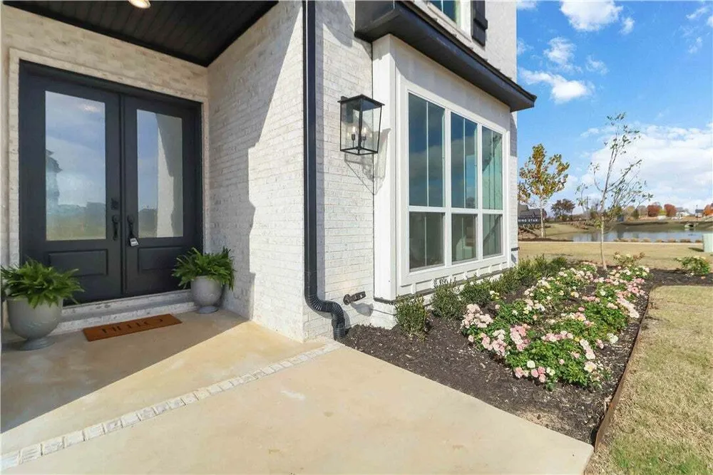 4300 S 87th Pl, Bentonville, AR 72713