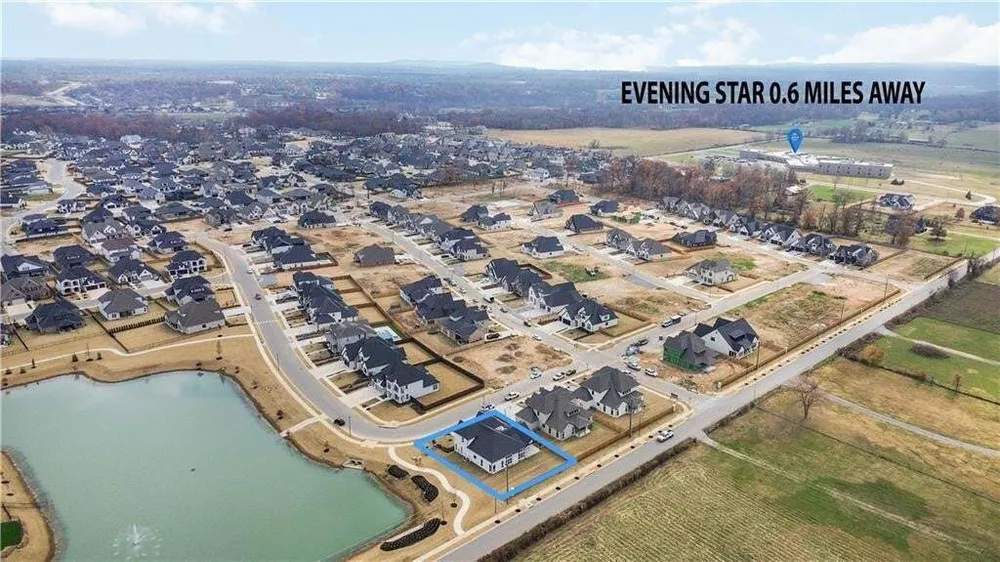 4300 S 87th Pl, Bentonville, AR 72713