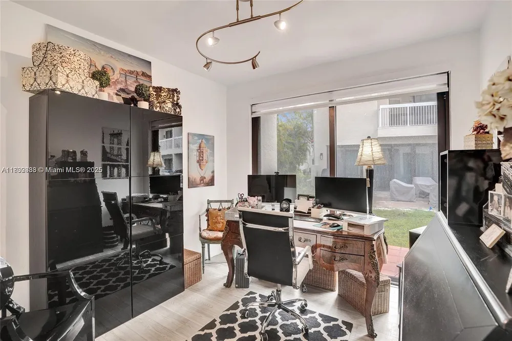 21388 Marina Cove Cir, Aventura, FL 33180