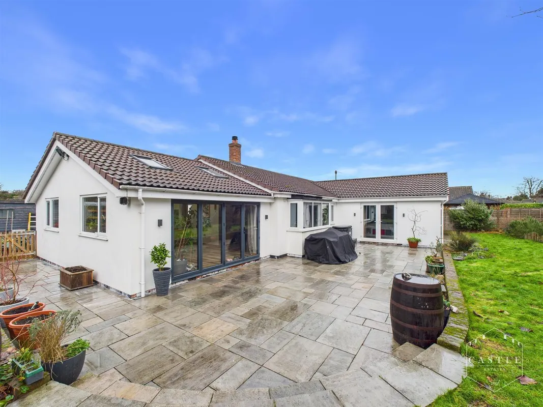Hawthorn Crescent, Burbage, Hinckley