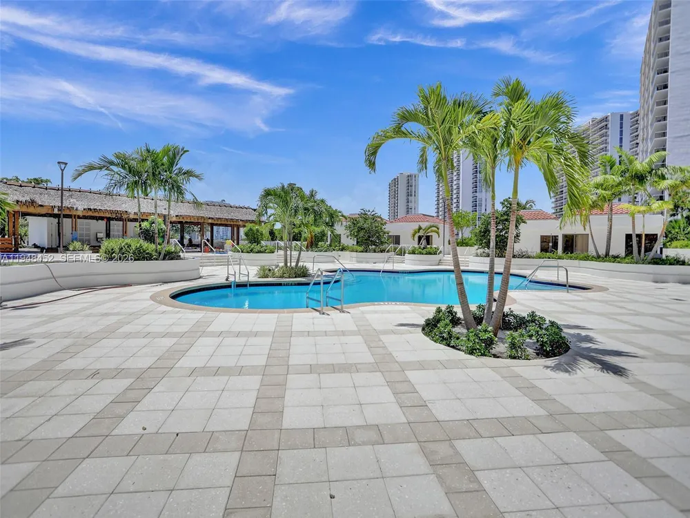 20281 E Country Club Dr, Aventura, FL 33180