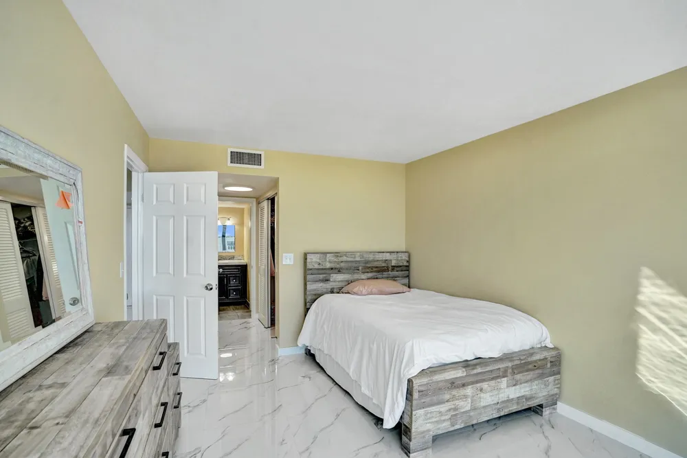3590 S Ocean Blvd, Palm Beach, FL 33480