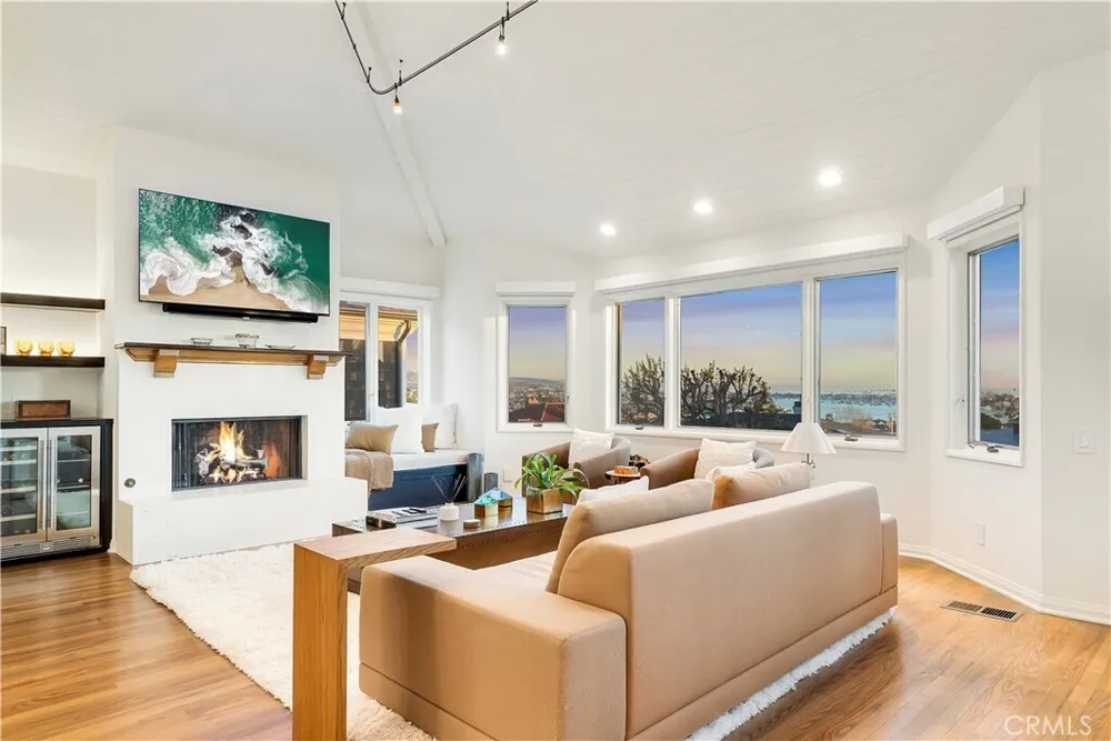 520 Kings Rd, Newport Beach, CA 92663