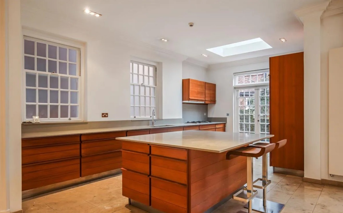 Six-Bedroom Period Residence on Hamilton Terrace, St Johns Wood Image 7
