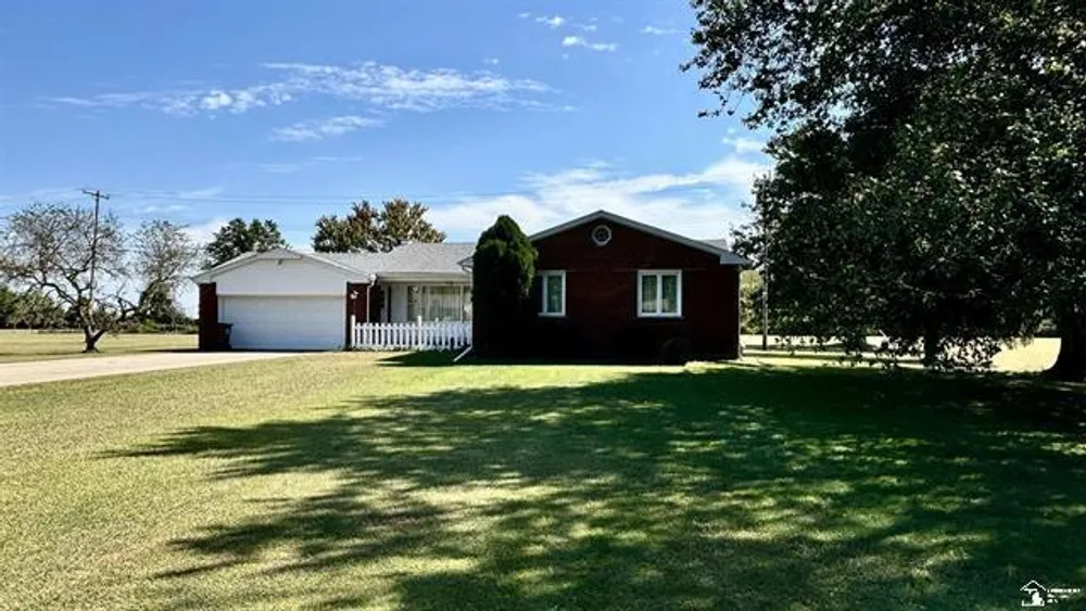 1220 N Raisinville Rd, Monroe, MI 48162