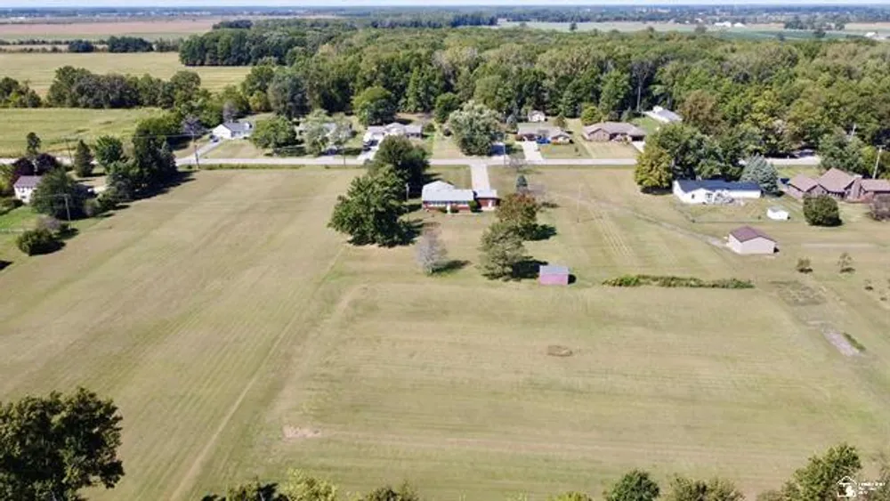 1220 N Raisinville Rd, Monroe, MI 48162