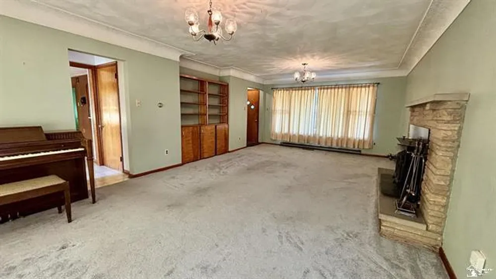 1220 N Raisinville Rd, Monroe, MI 48162