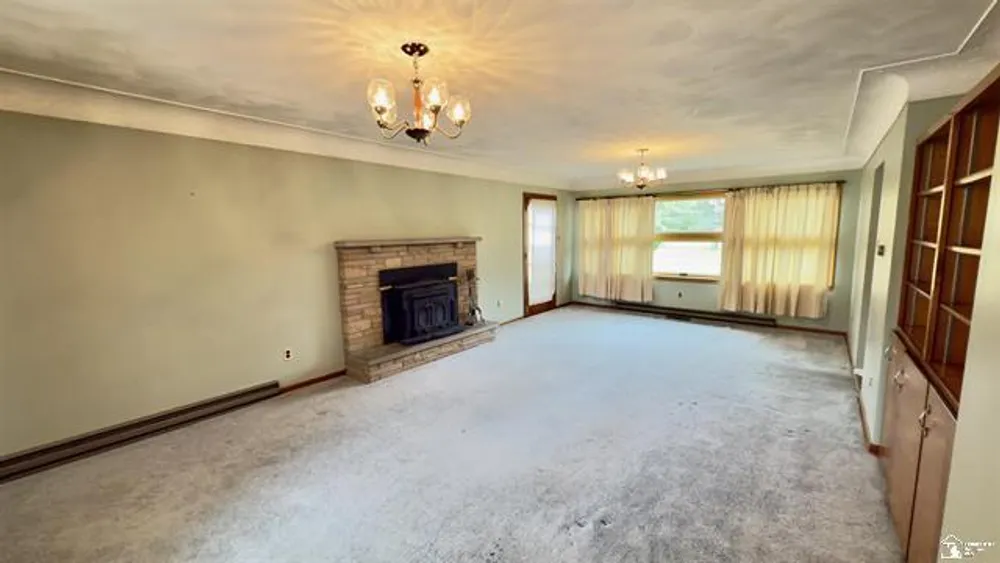 1220 N Raisinville Rd, Monroe, MI 48162