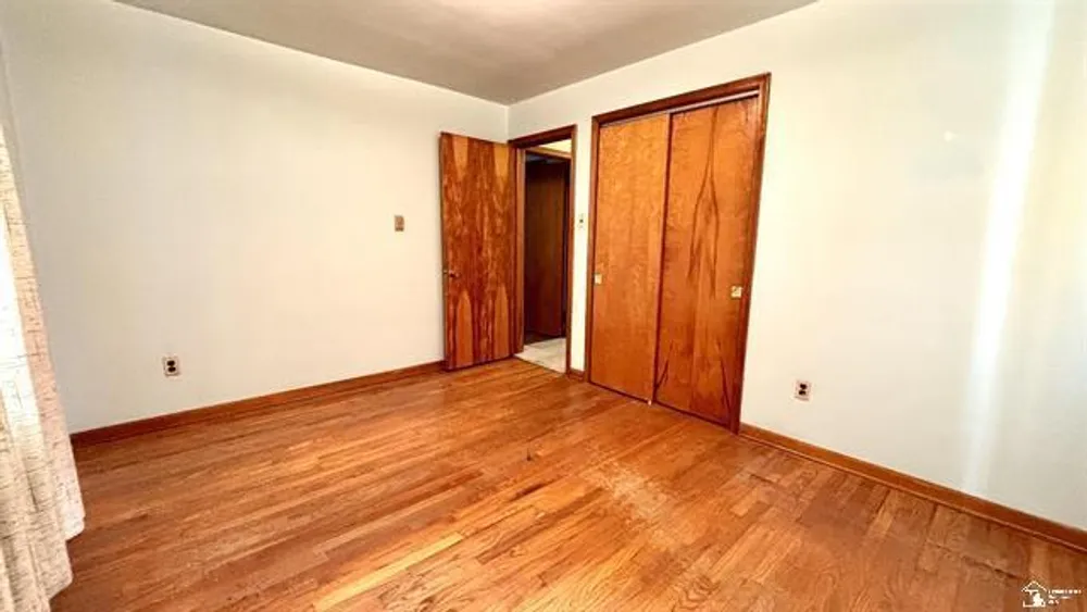 1220 N Raisinville Rd, Monroe, MI 48162